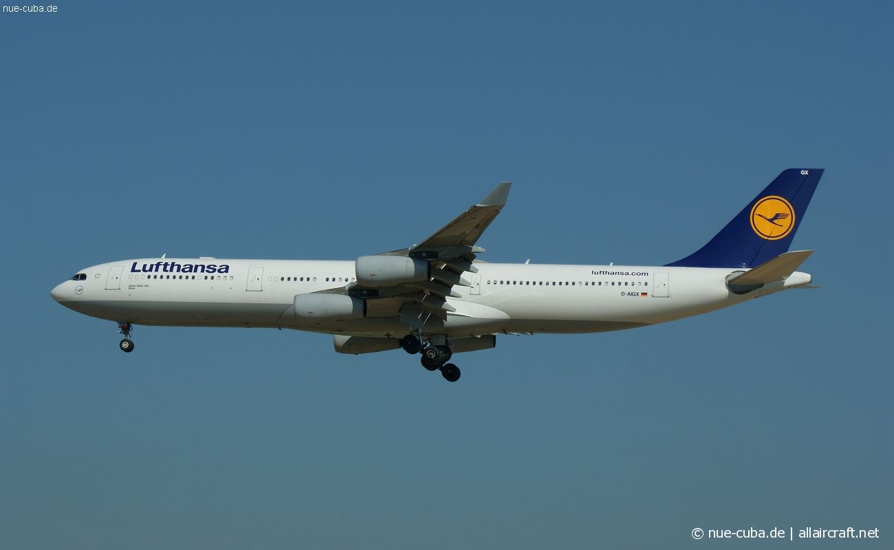 D-AIGX (354) 2000 Airbus A340-313