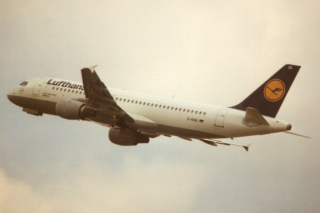 D-AIQL (267) 1991 Airbus A320-211