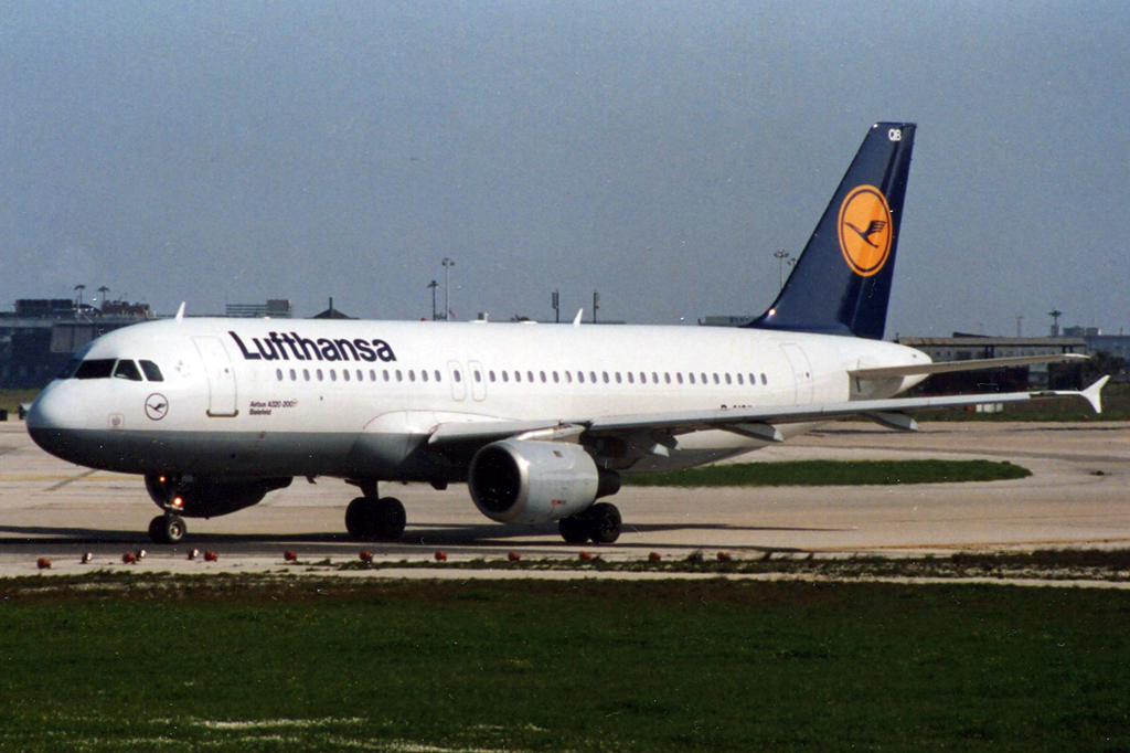 D-AIQB (200) 1991 Airbus A320-211
