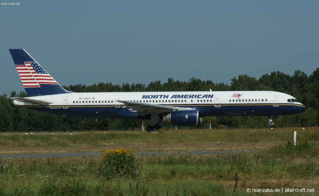 N754NA (29381) 2001 Boeing 757-28A