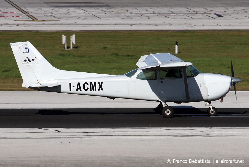 I-ACMX (17267500) 1976 Cessna 172M