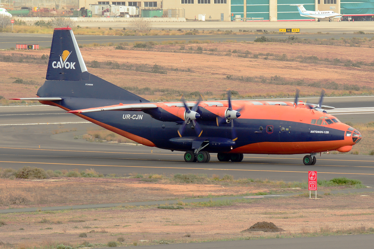 UR-CJN (01348006) 1971 Antonov An-12B