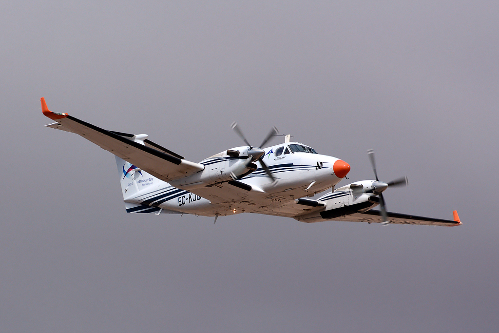 EC-KJQ (FL-255) 1999 Beechcraft B300