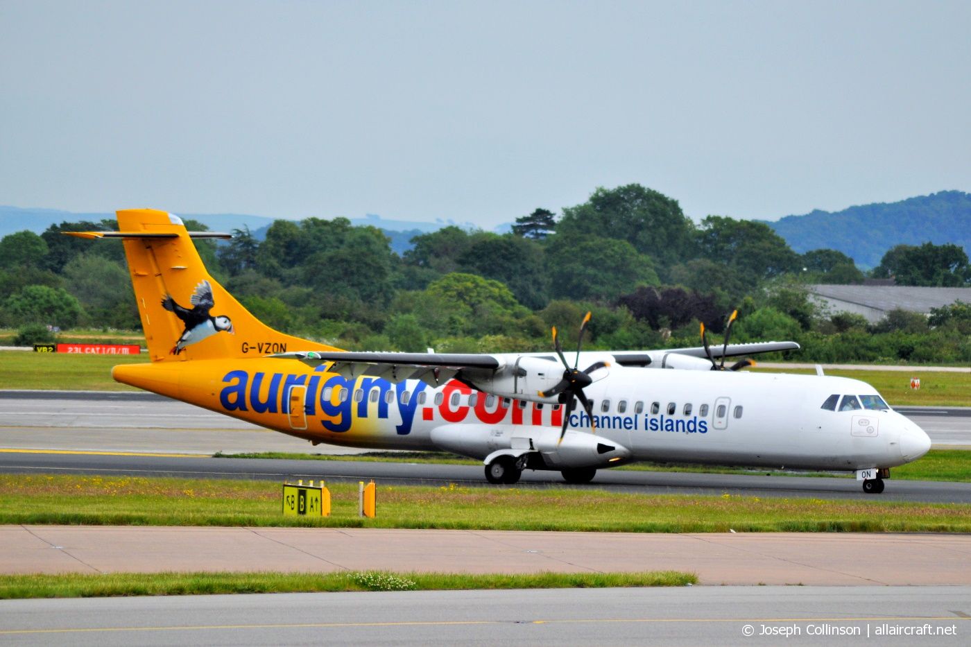 G-VZON (853) 2009 ATR 72-500