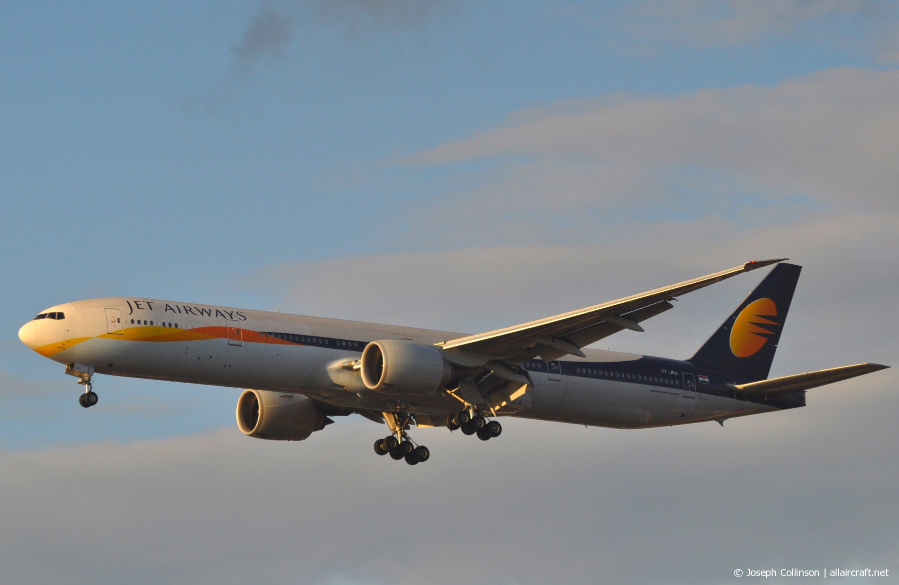 VT-JEG (35163) 2007 Boeing 777-35R(ER)