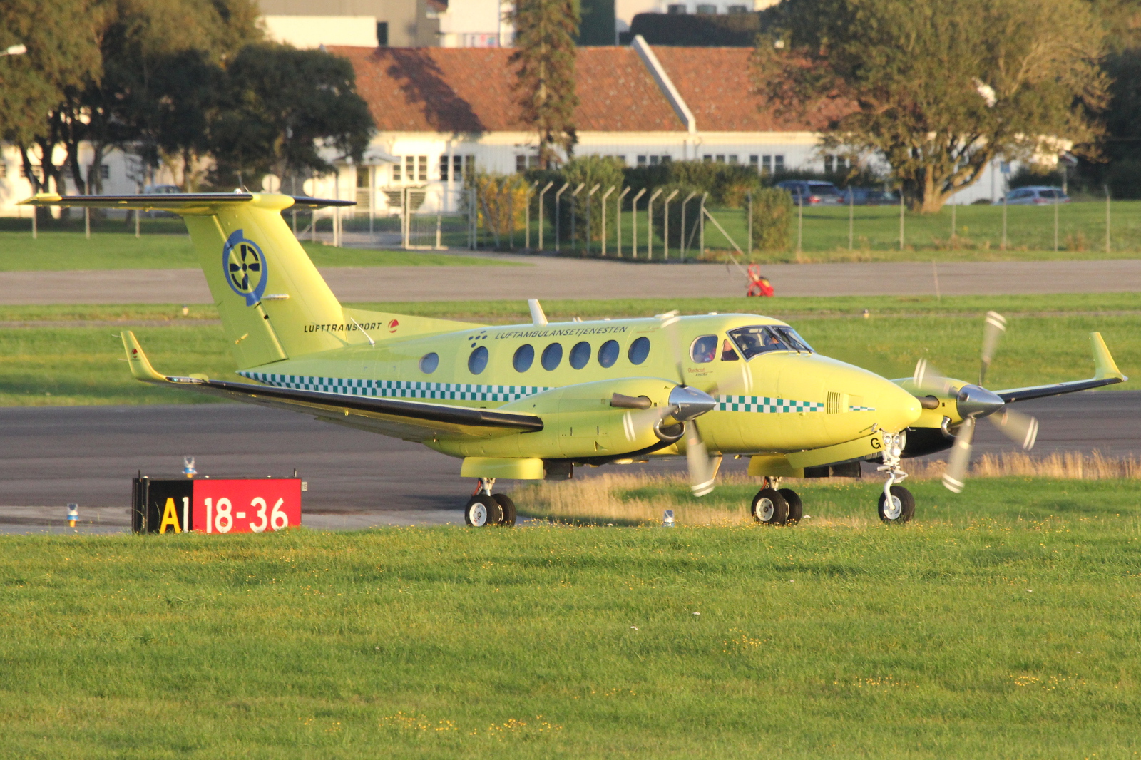 LN-LTG (BB-2009) 2009 Beechcraft B200
