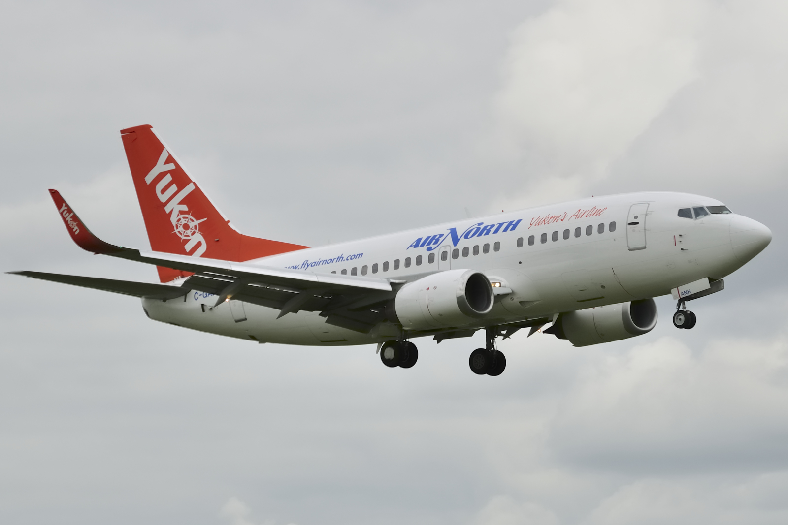 C-GANH (cn 27153) Boeing 737-505