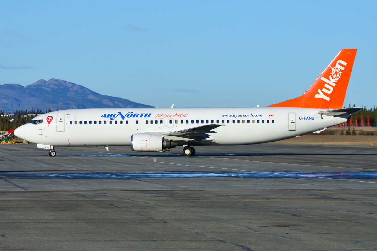 C-FANB (cn 25764) Boeing 737-48E