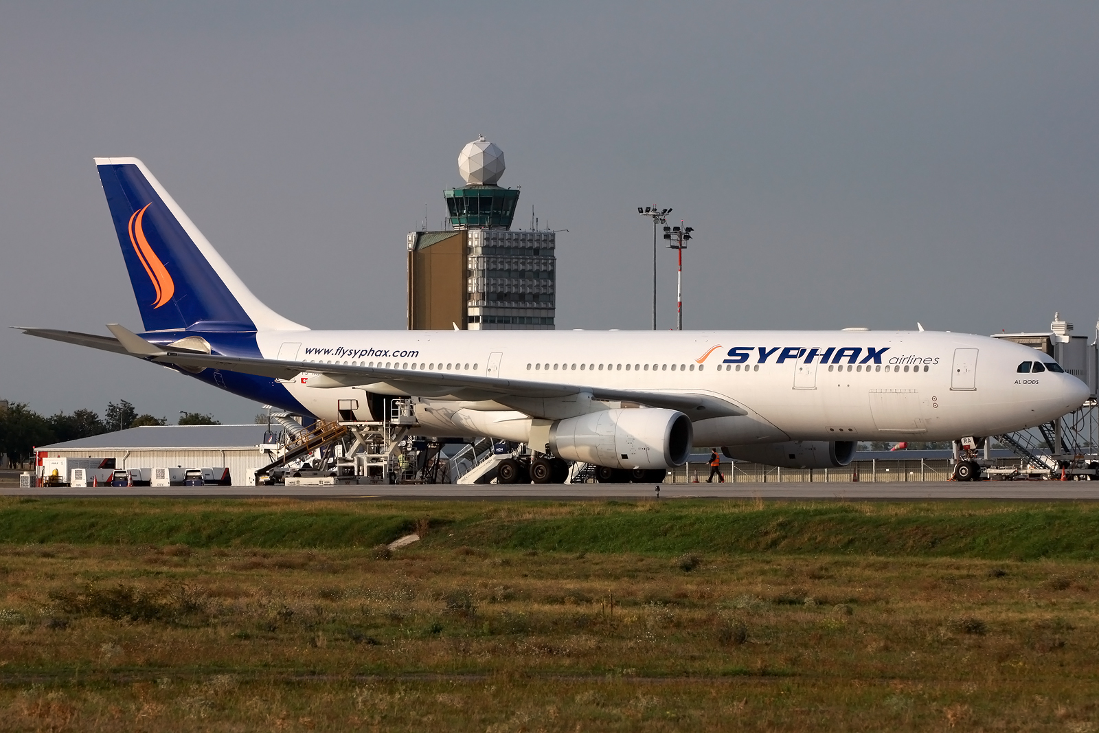 TS-IRA (345) 2000 Airbus A330-243