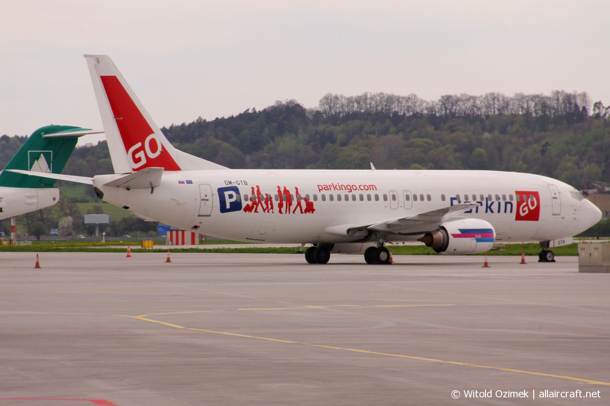 OM-GTB (28882) Boeing 737-49R