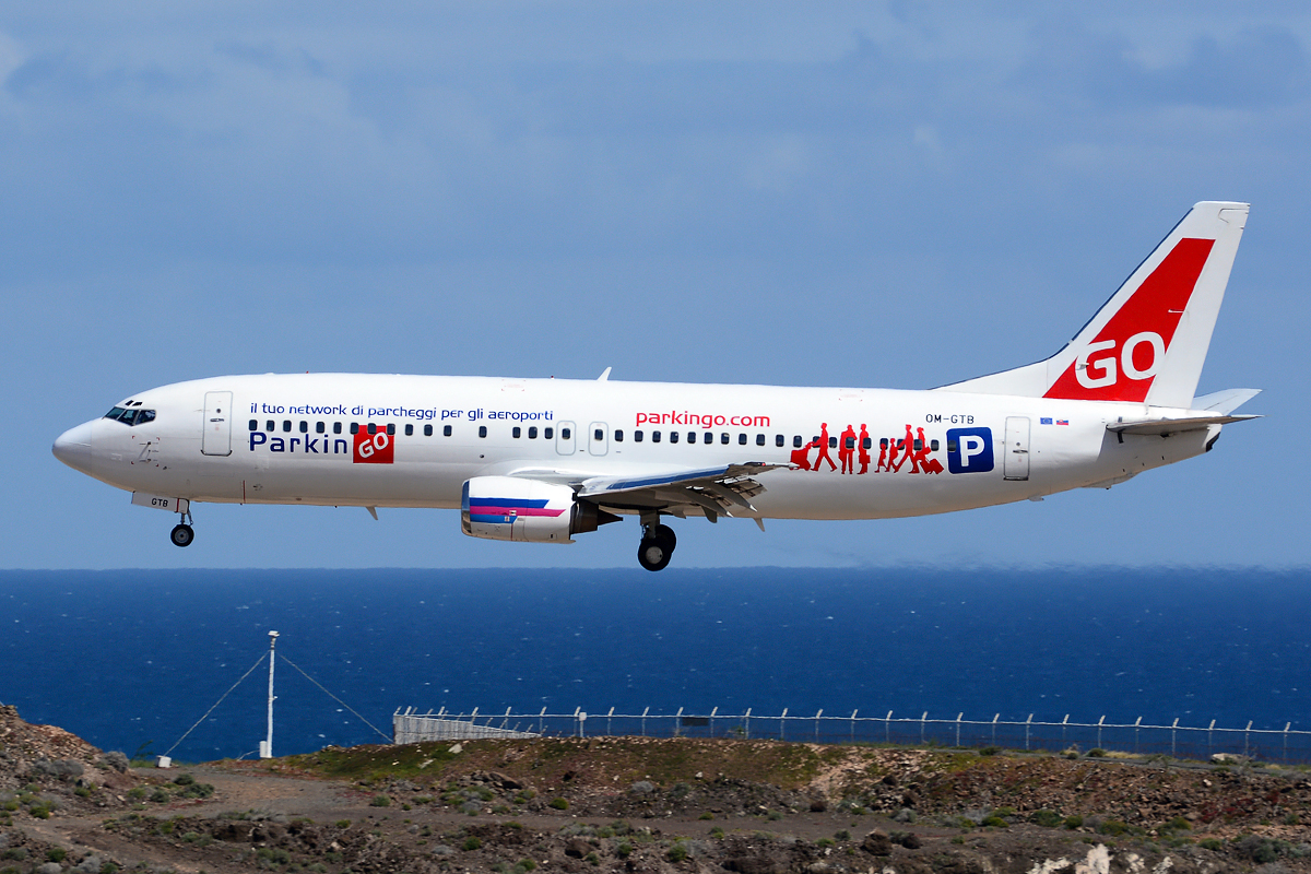 OM-GTB (28882) Boeing 737-49R