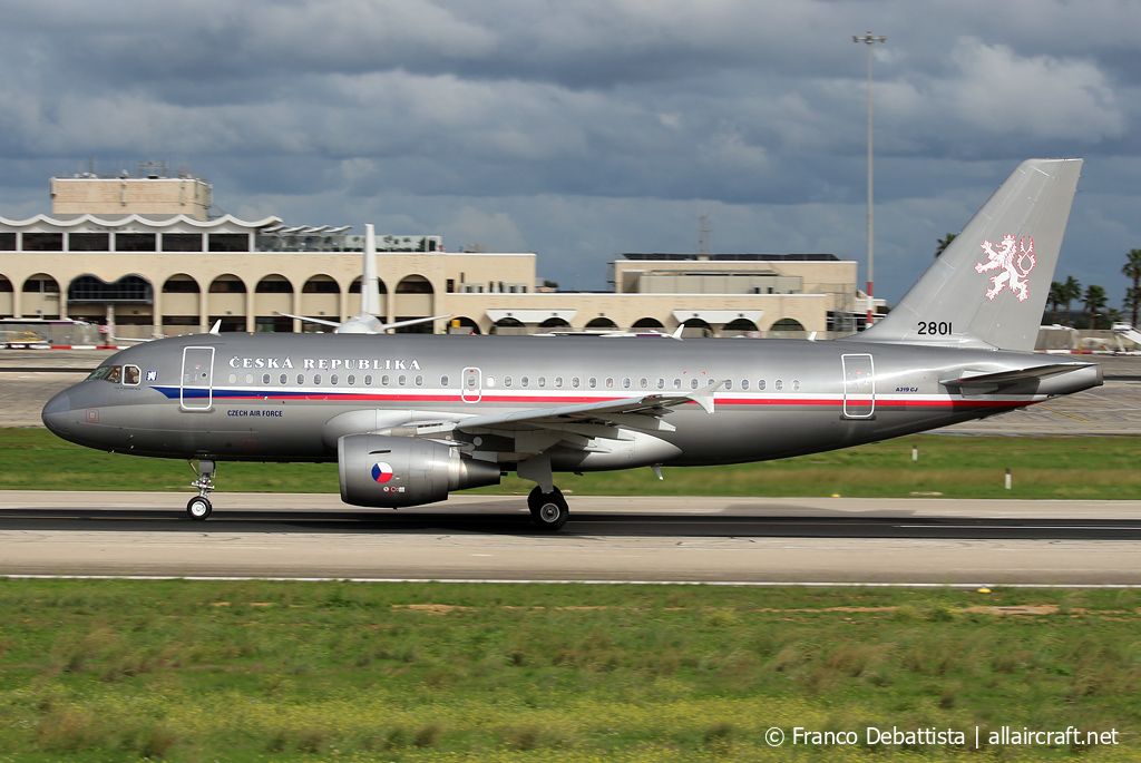 2801 (2801) 2006 Airbus A319-115(CJ)