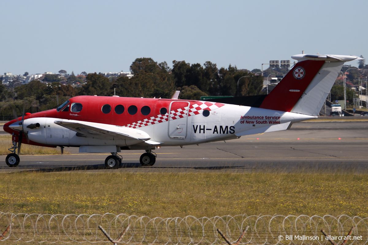 VH-AMS · Beechcraft B200 King Air · (SYD / YSSY)