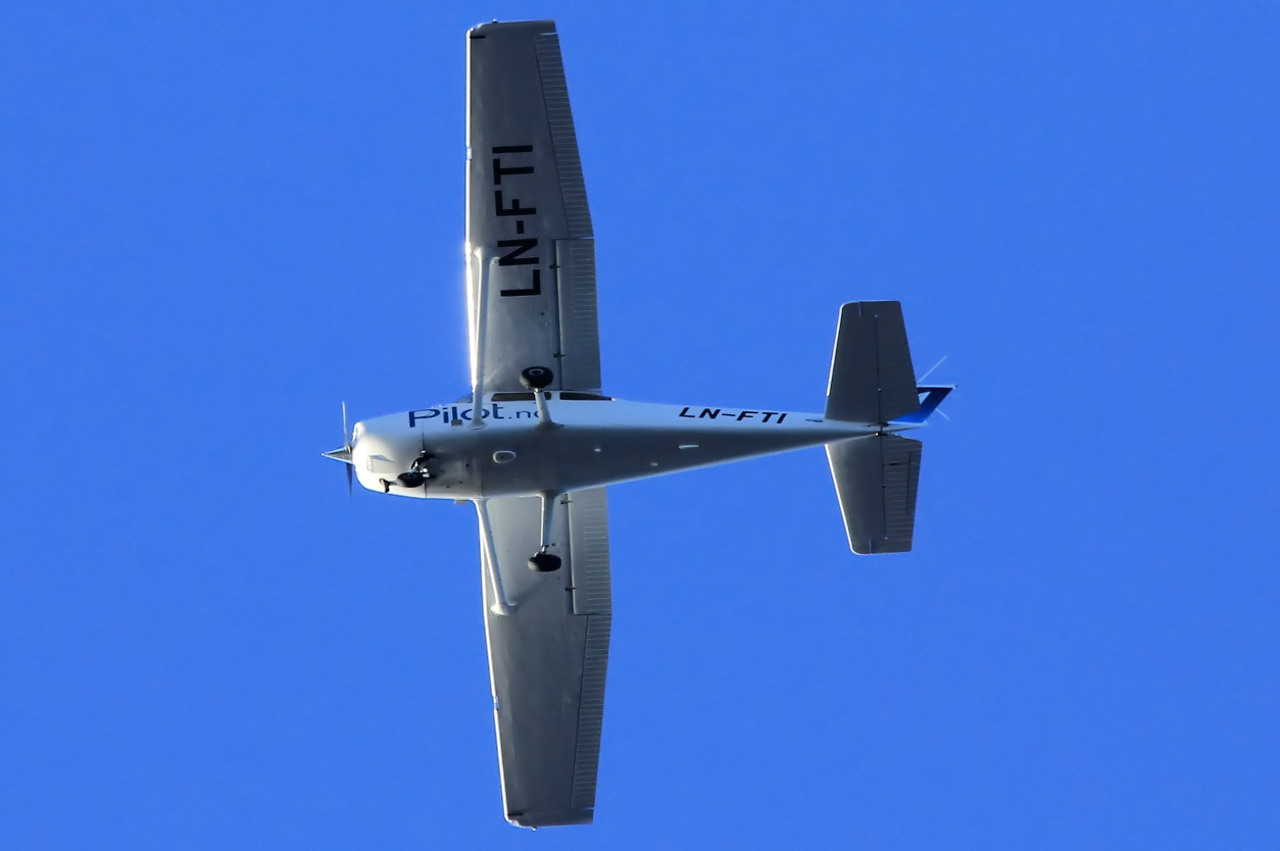 LN-FTI, (cn 172S11201), Cessna 172S
