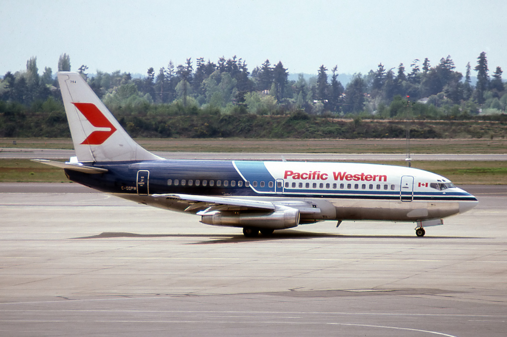 C-GQPW (22265) 1981 Boeing 737-275