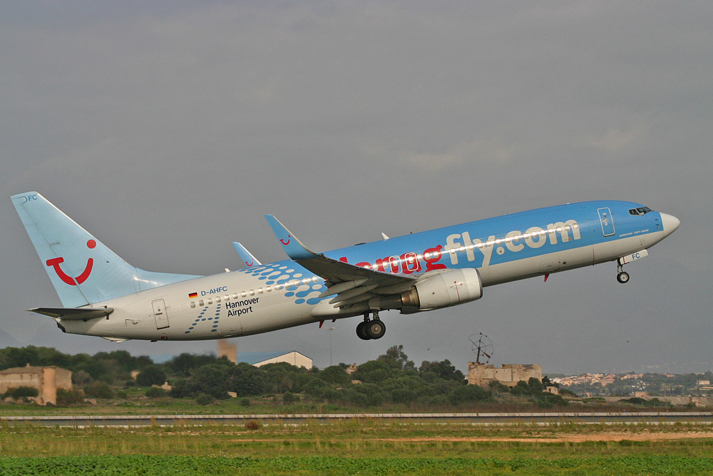 D-AHFC (27977) Boeing 737-8K5(WL)