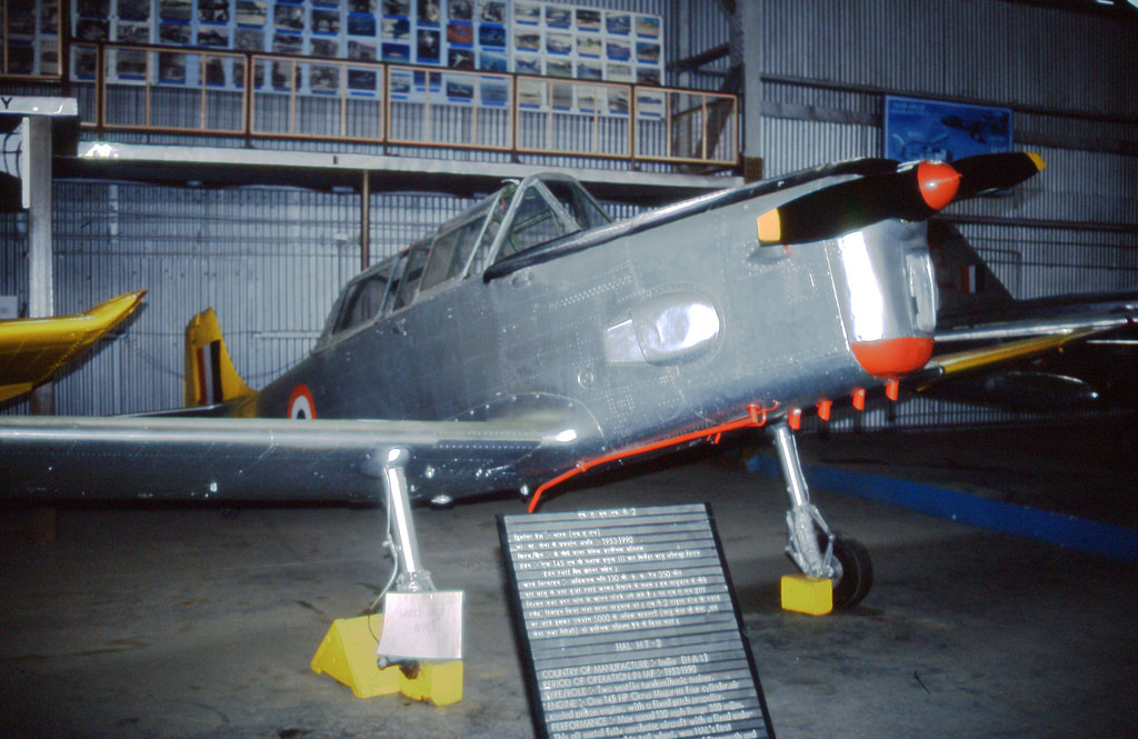 IX737 Hindustan HT-2
