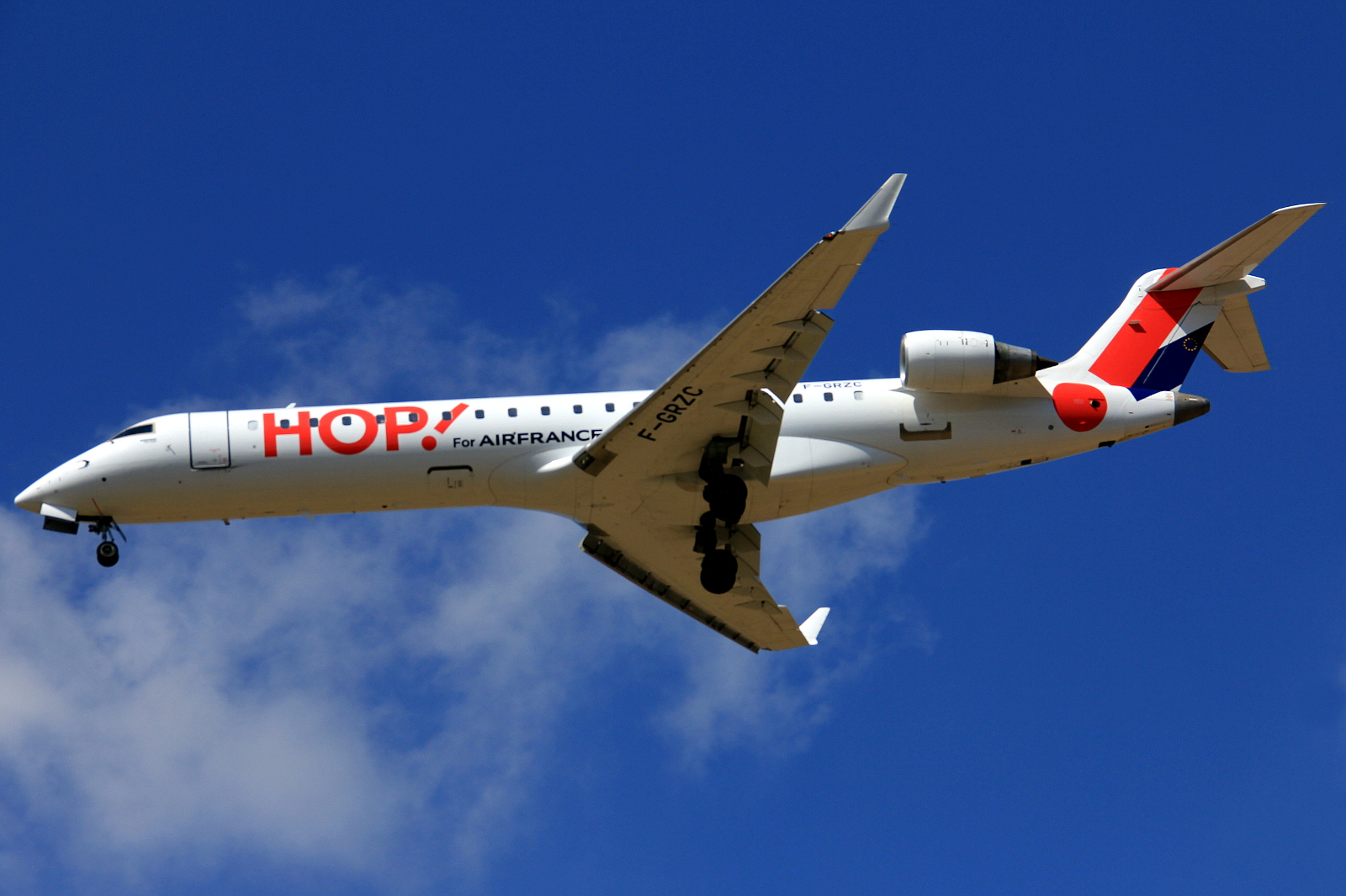F-GRZC (cn 10008) Bombardier CRJ-701