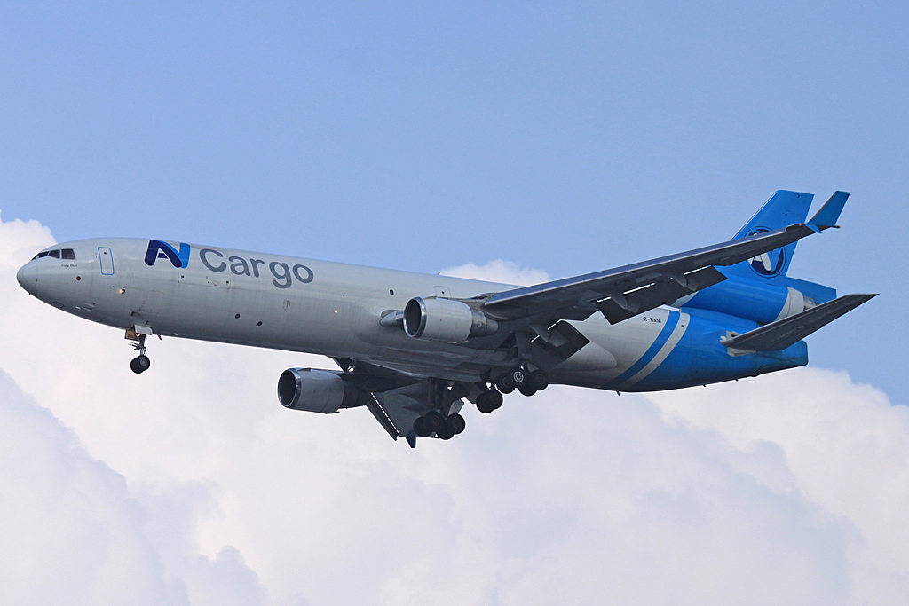 Z-BAM (48746) 1996 McDonnell Douglas MD-11F