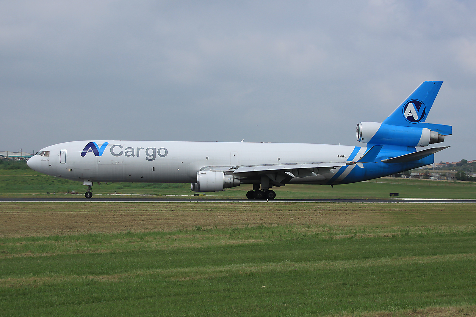 Z-BPL (48756) 1998 McDonnell Douglas MD-11F
