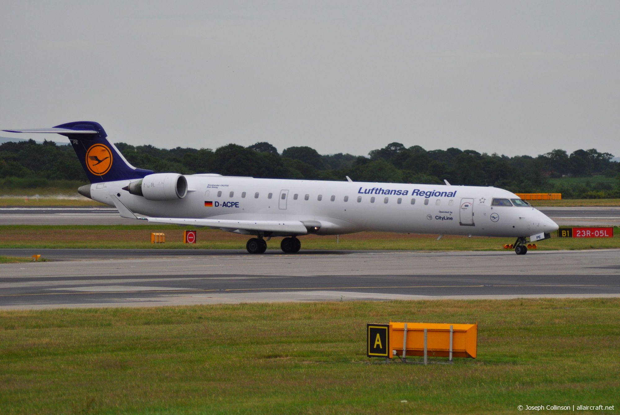 D-ACPE (10027) 2001 Bombardier CRJ-701ER