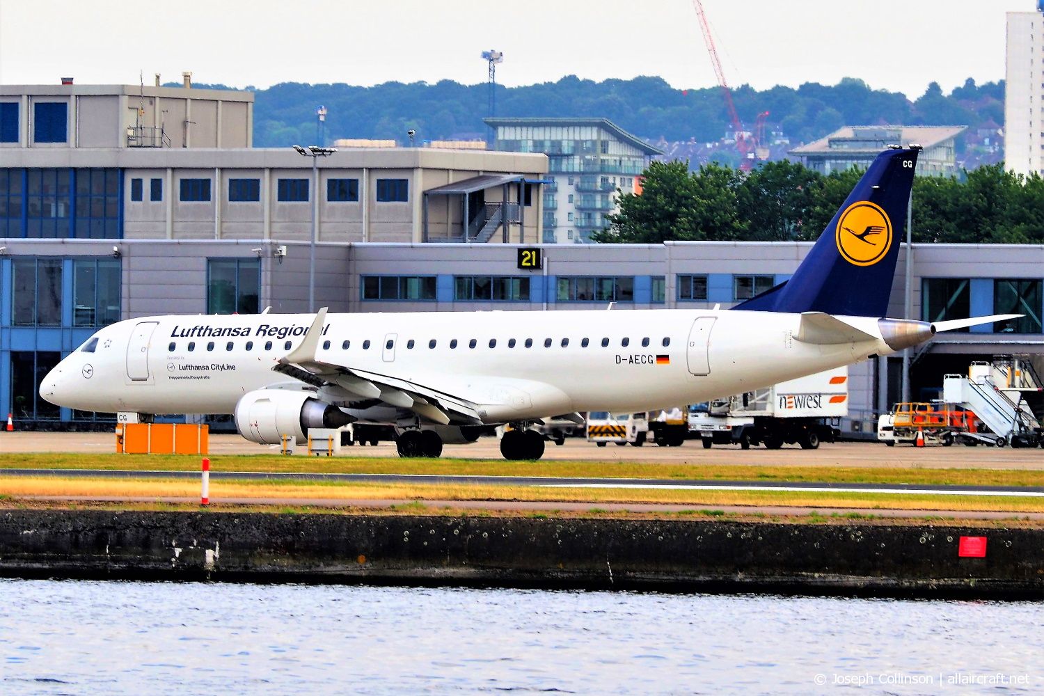 D-AECG (19000368) Embraer 190-100LR