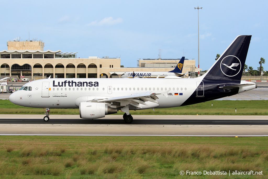 D-AIBL (2174) 2004 Airbus A319-112