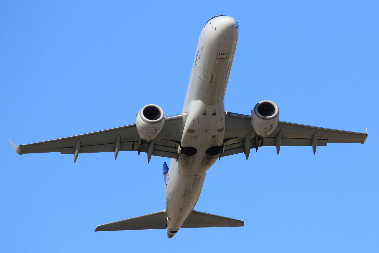 D-AECD (19000337) Embraer 190-100LR