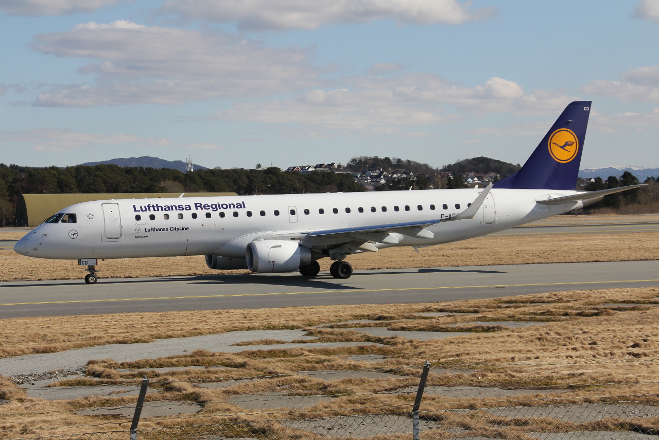 D-AECD (19000337) Embraer 190-100LR