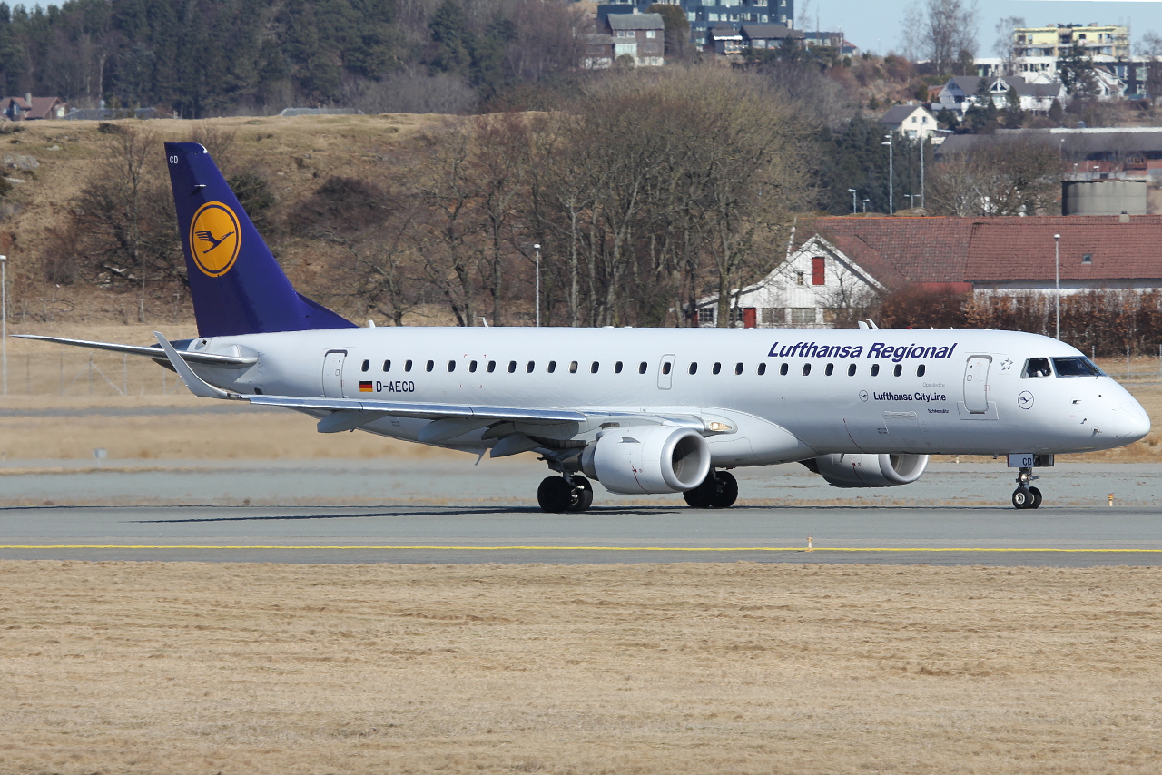 D-AECD (19000337) Embraer 190-100LR