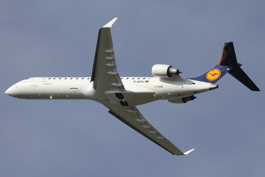 D-ACPJ (10040) 2001 Bombardier CRJ-701ER