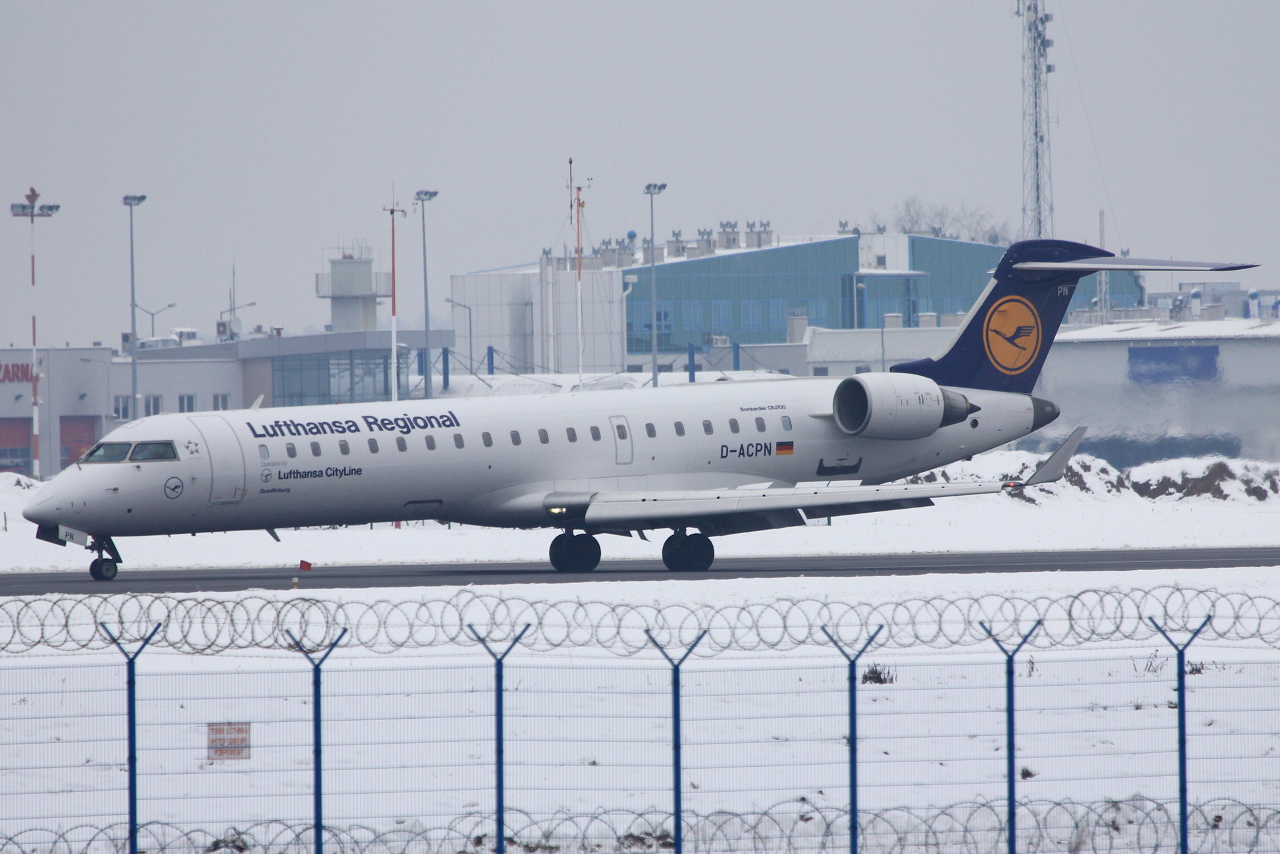 D-ACPN (10083) 2002 Bombardier CRJ-701ER