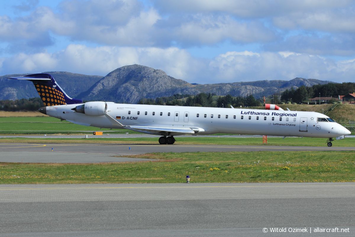 D-ACNF (cn 15243) Bombardier CRJ-900