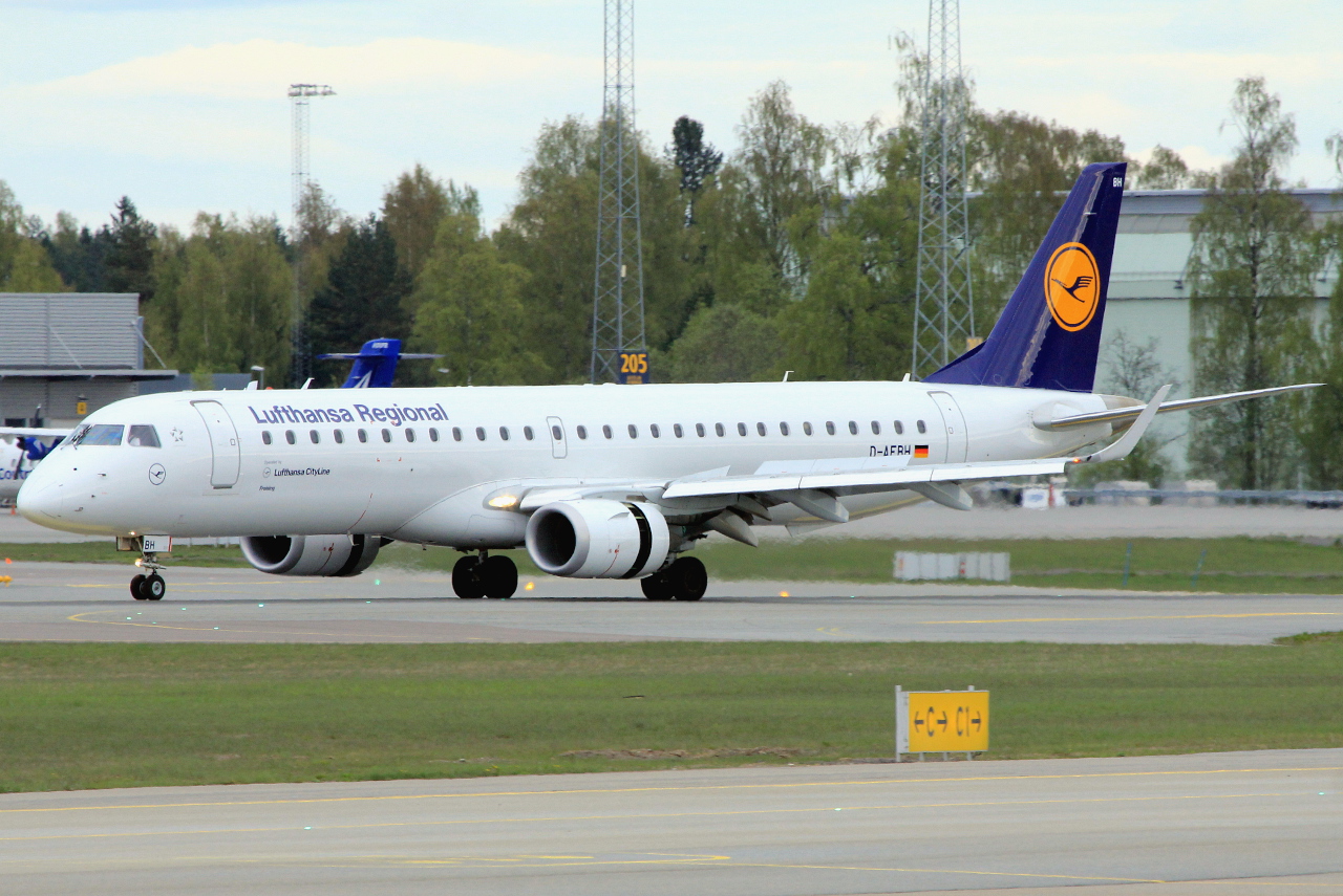 D-AEBH (19000447) Embraer 190-200LR