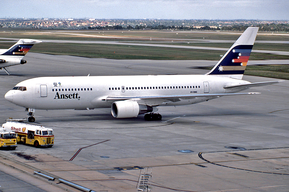 VH-RMG (cn 1123) Boeing 767-277