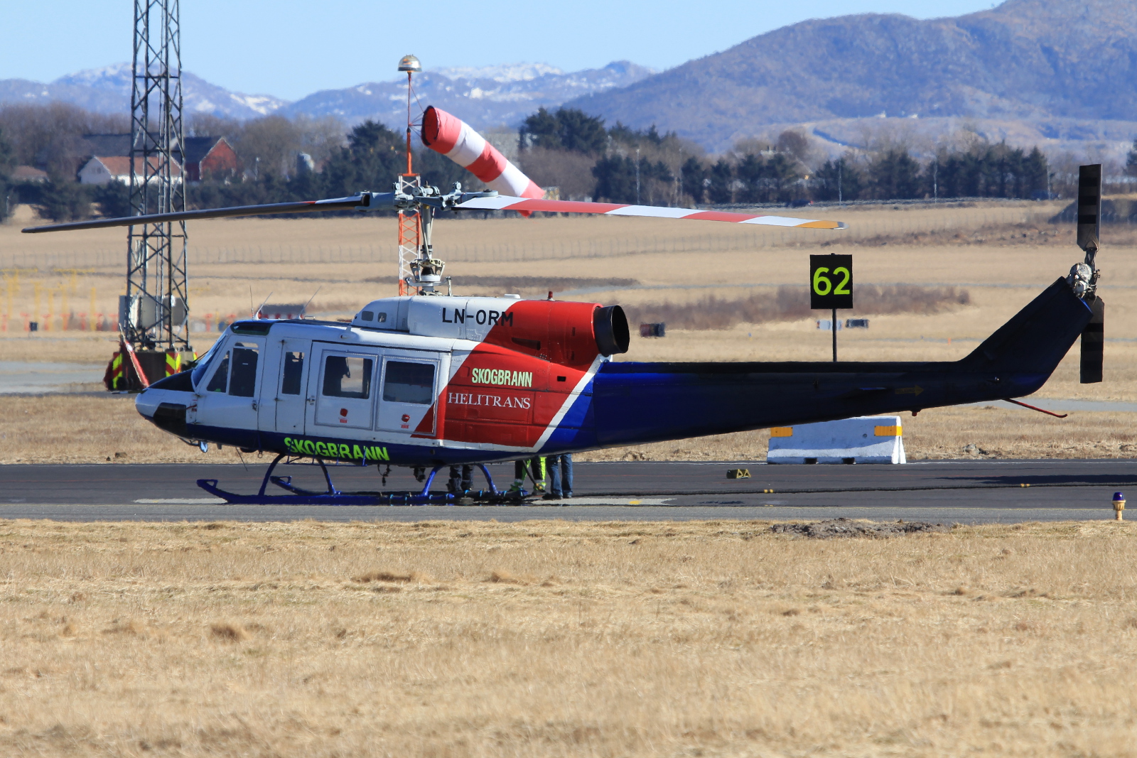 LN-ORM (28054) 1980 Bell 214B-1 Biglifter
