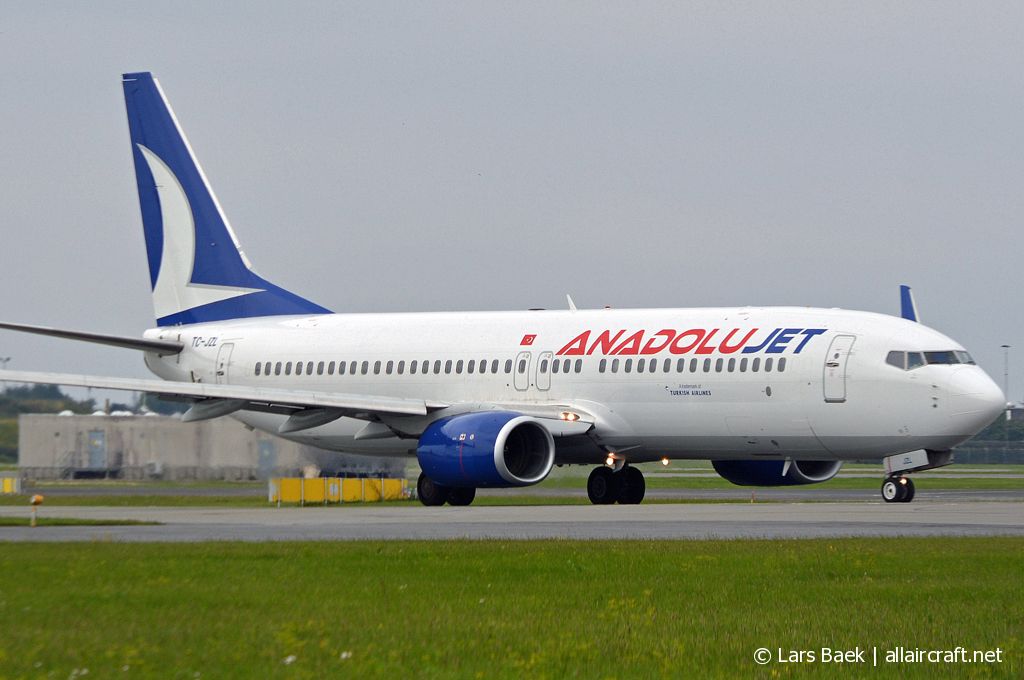 TC-JZL (34999) 2011 Boeing 737-8AS(WL)