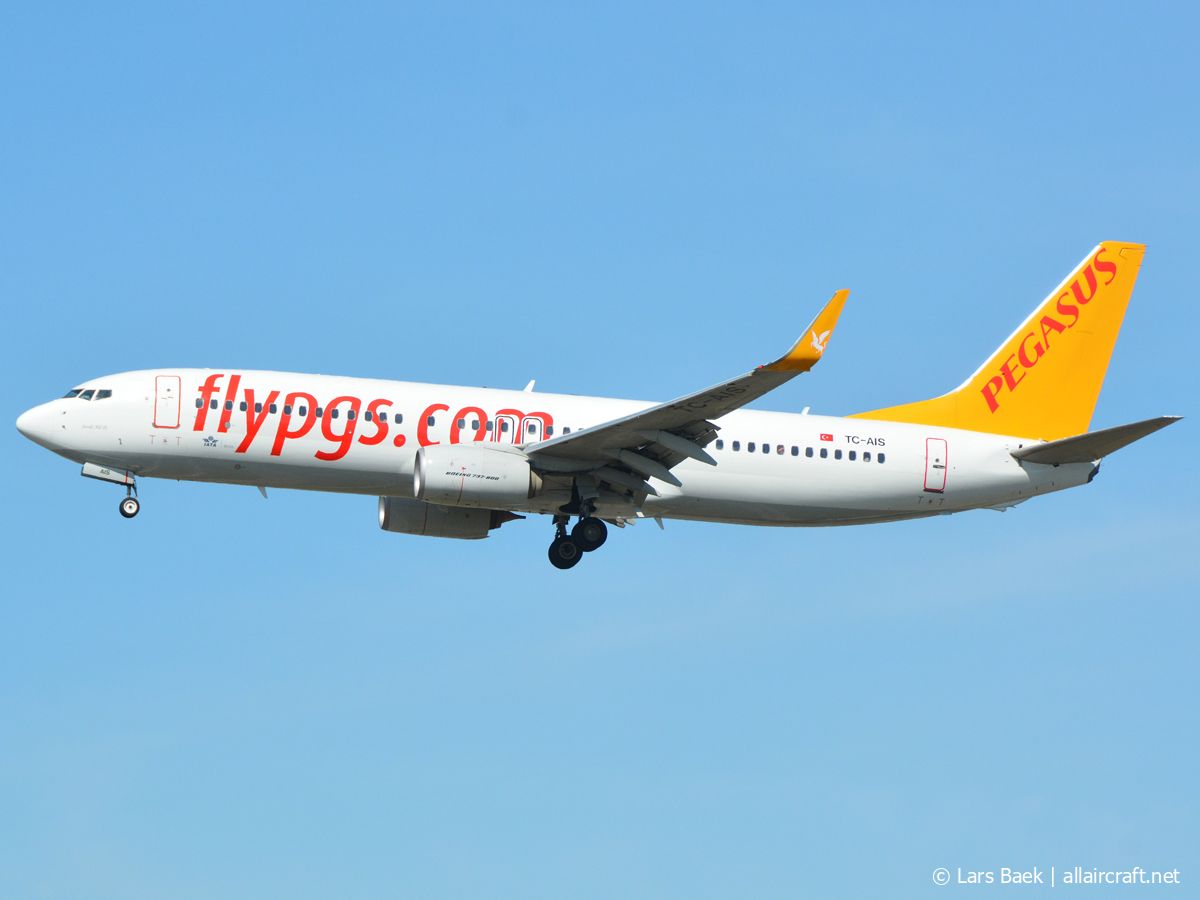 TC-AIS (38174) 2011 Boeing 737-82R(WL)