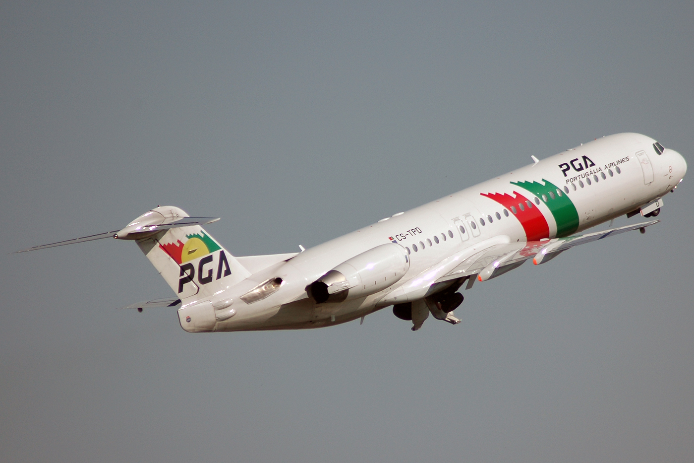 CS-TPD (11317) 1991 Fokker 100