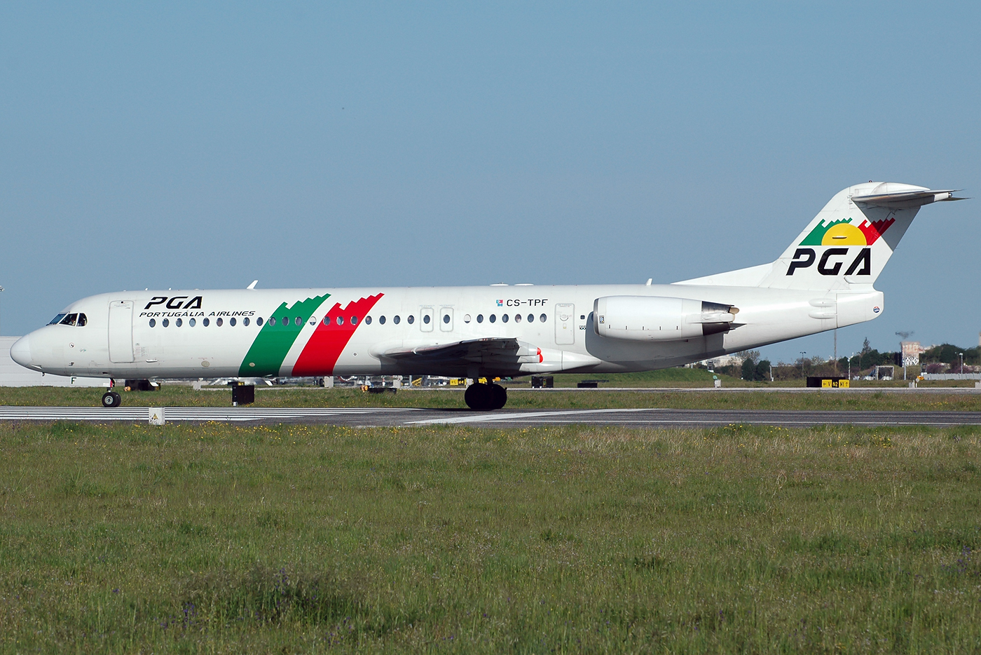 CS-TPF (11258) 1989 Fokker 100