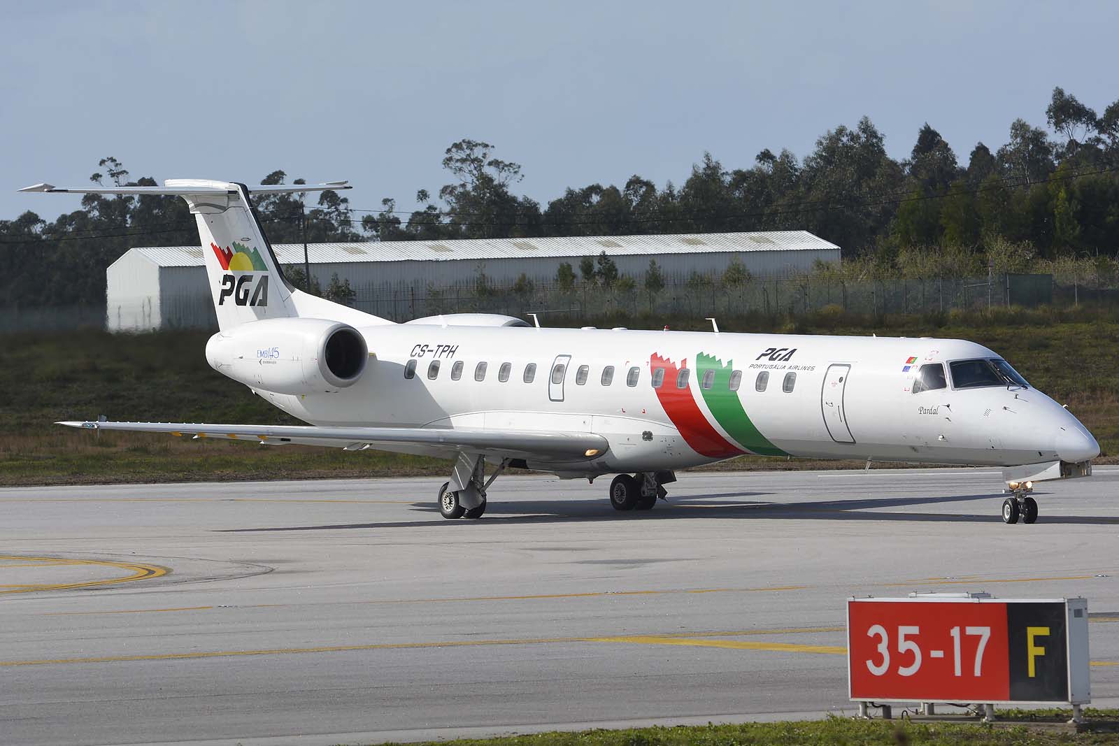CS-TPH (145017) 1997 Embraer ERJ-145EP