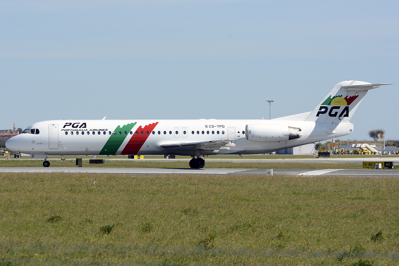 CS-TPD (11317) 1991 Fokker 100