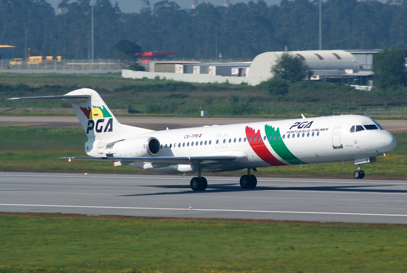 CS-TPB (11262) 1990 Fokker 100