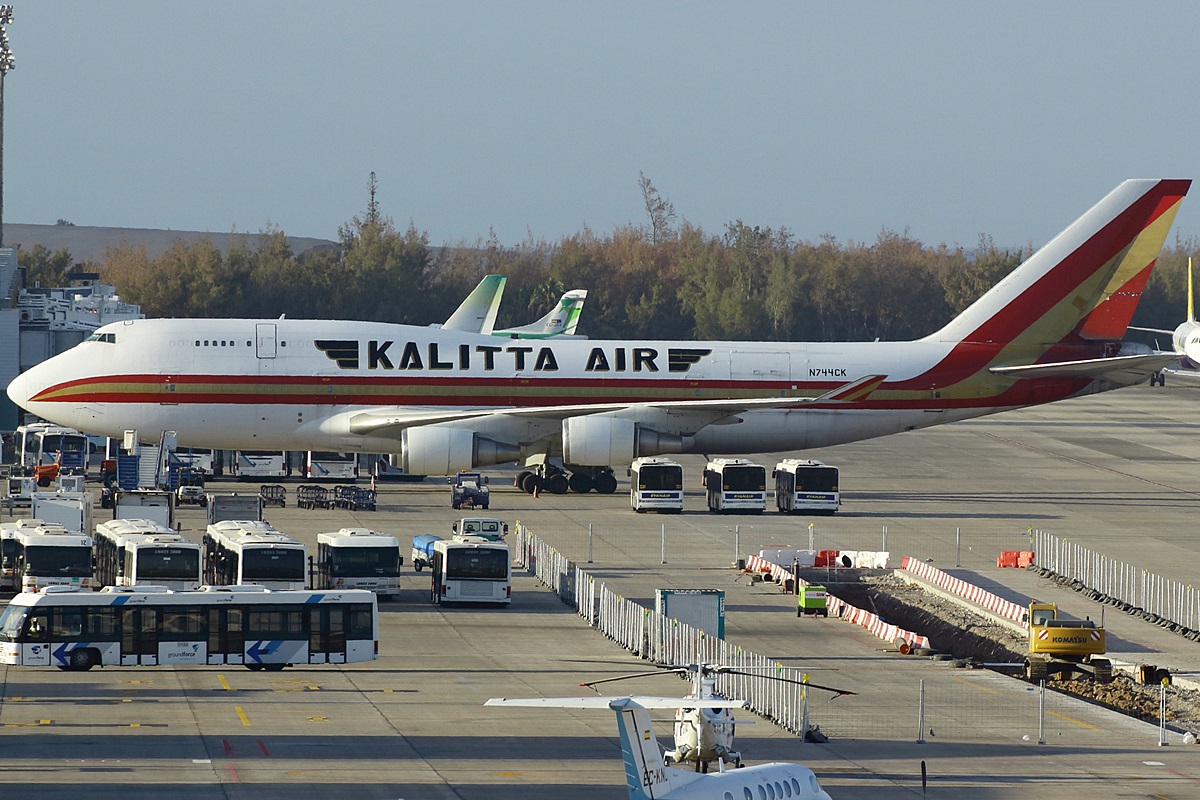 N744CK (26353) 1993 Boeing 747-446(BCF)