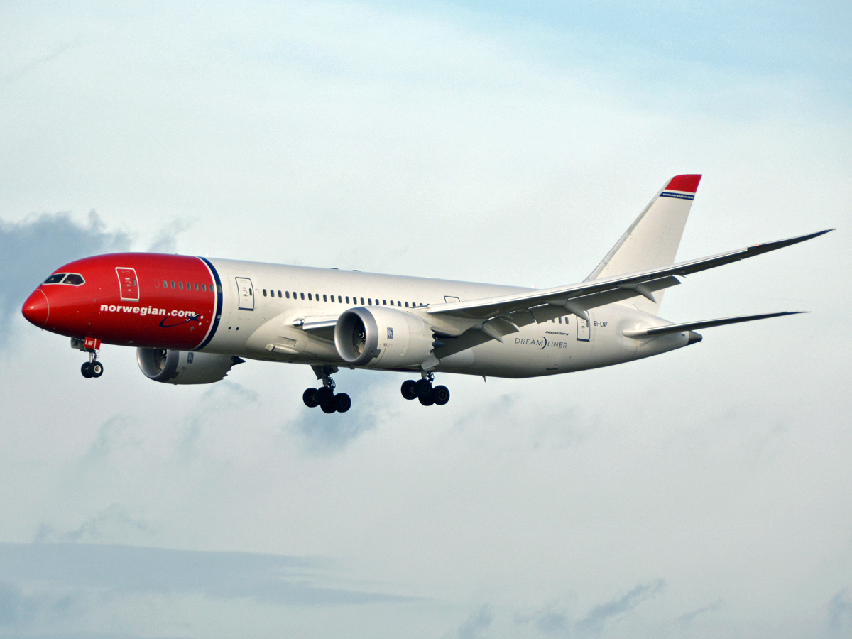 EI-LNF (35313) 2014 Boeing 787-8 Dreamliner