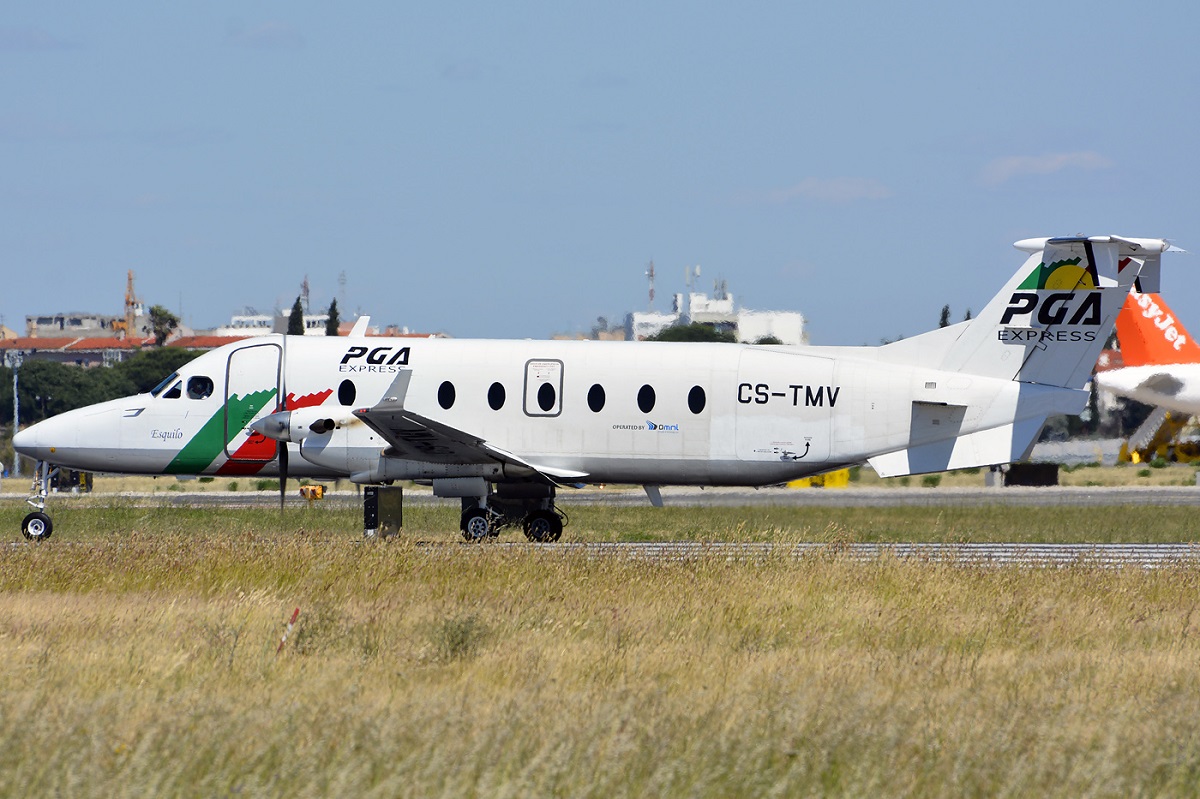 CS-TMV (UE-341) 1998 Beechcraft 1900D