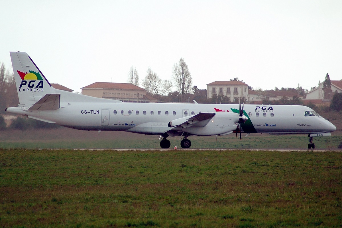 CS-TLN (2000-016) 1995 Saab 2000
