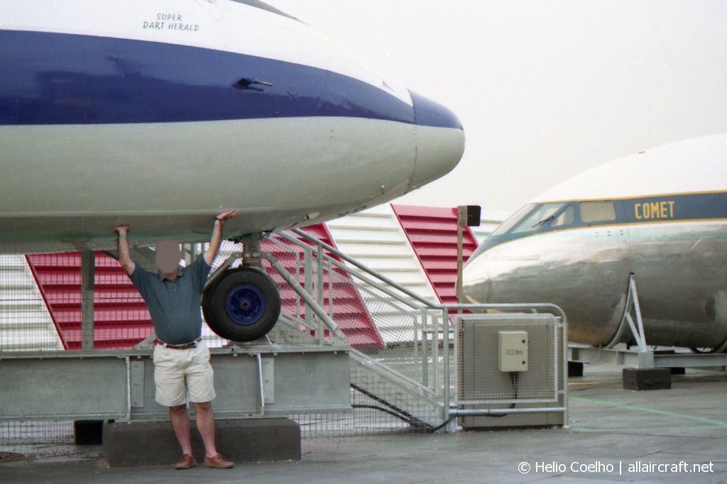 G-CEXP (195) 1968 Handley Page HPR-7