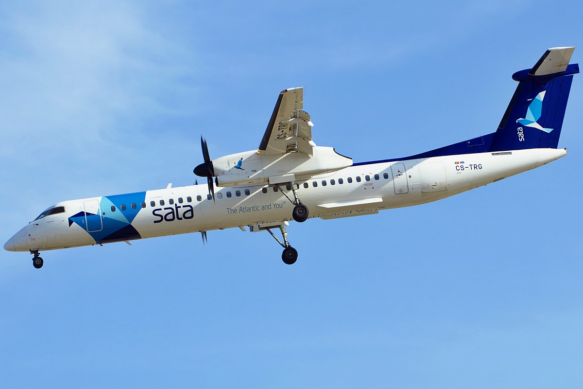 CS-TRG (4298) 2010 Bombardier Dash 8-Q402