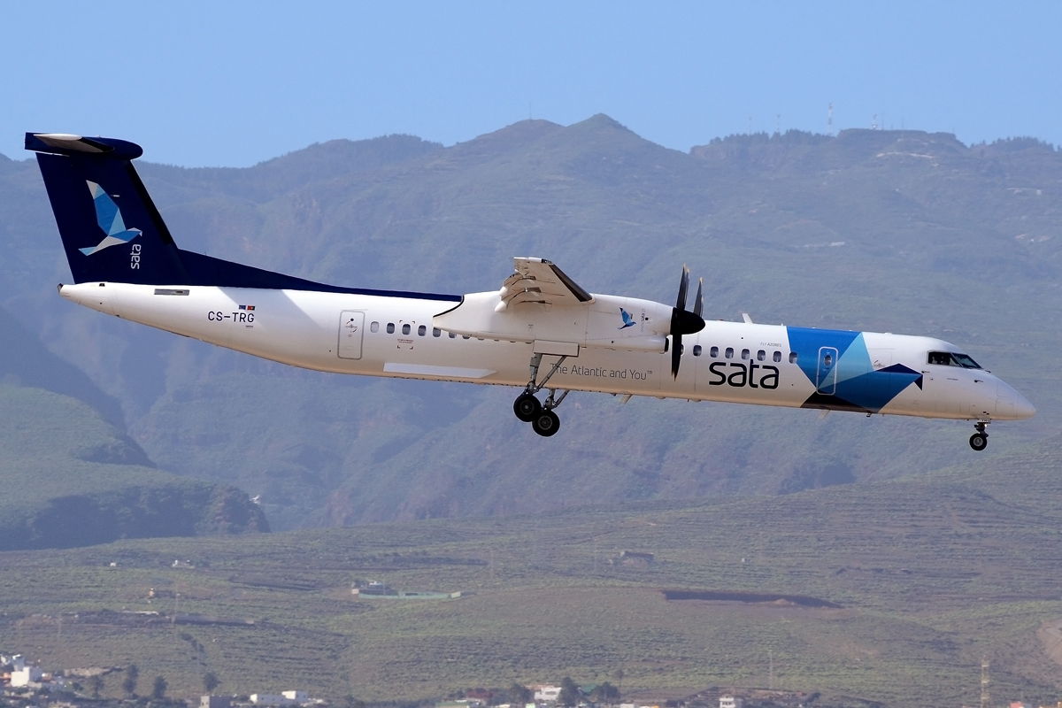CS-TRG (4298) 2010 Bombardier Dash 8-Q402